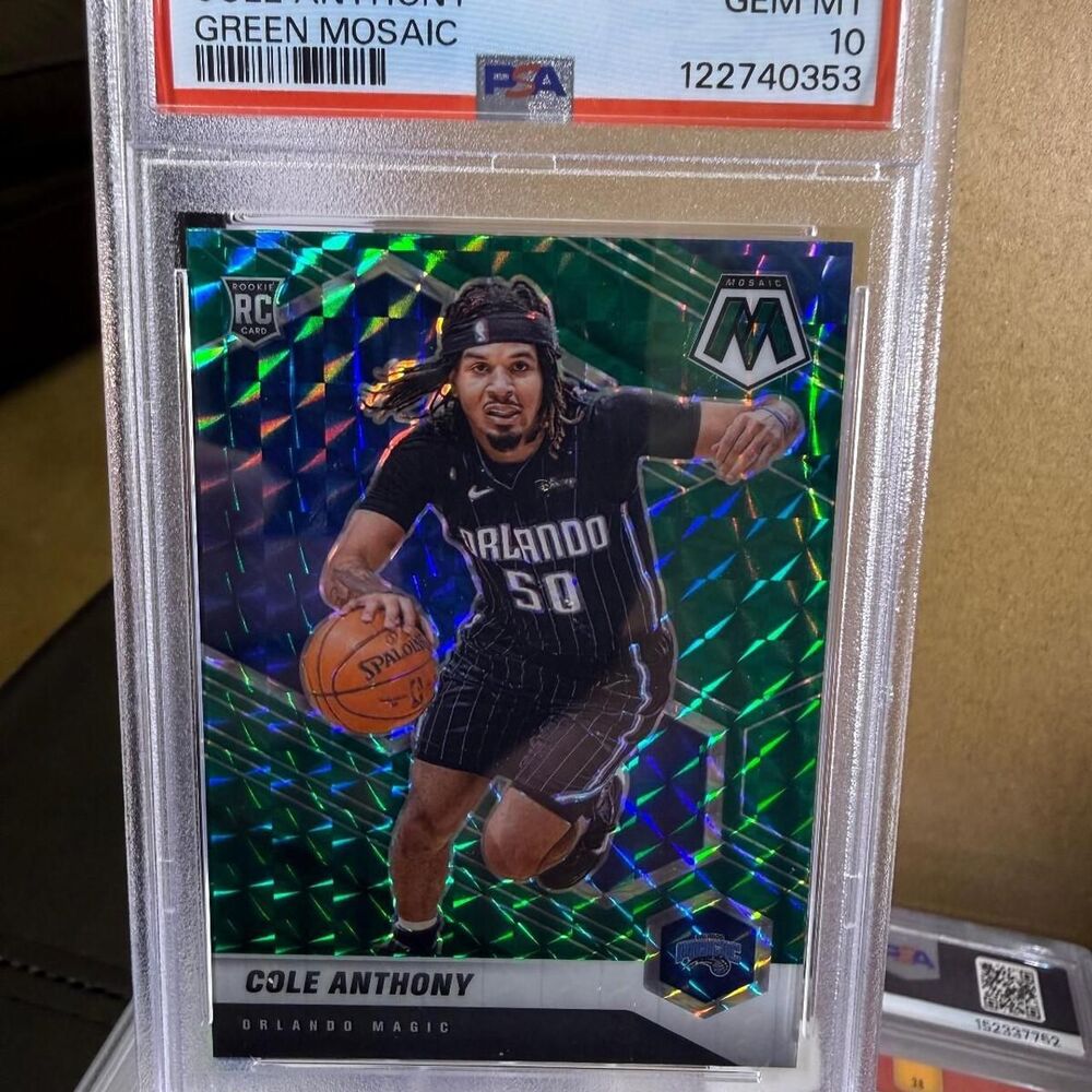 Unbranded Green and Black Trading-cards